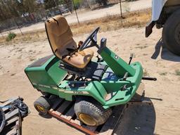 John Deere F725 Riding Lawnmower