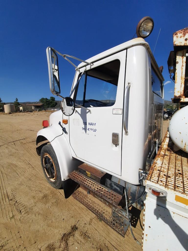 1992 International 4600 Truck, VIN # 1HTSAZRL0NH409604 sold for parts only