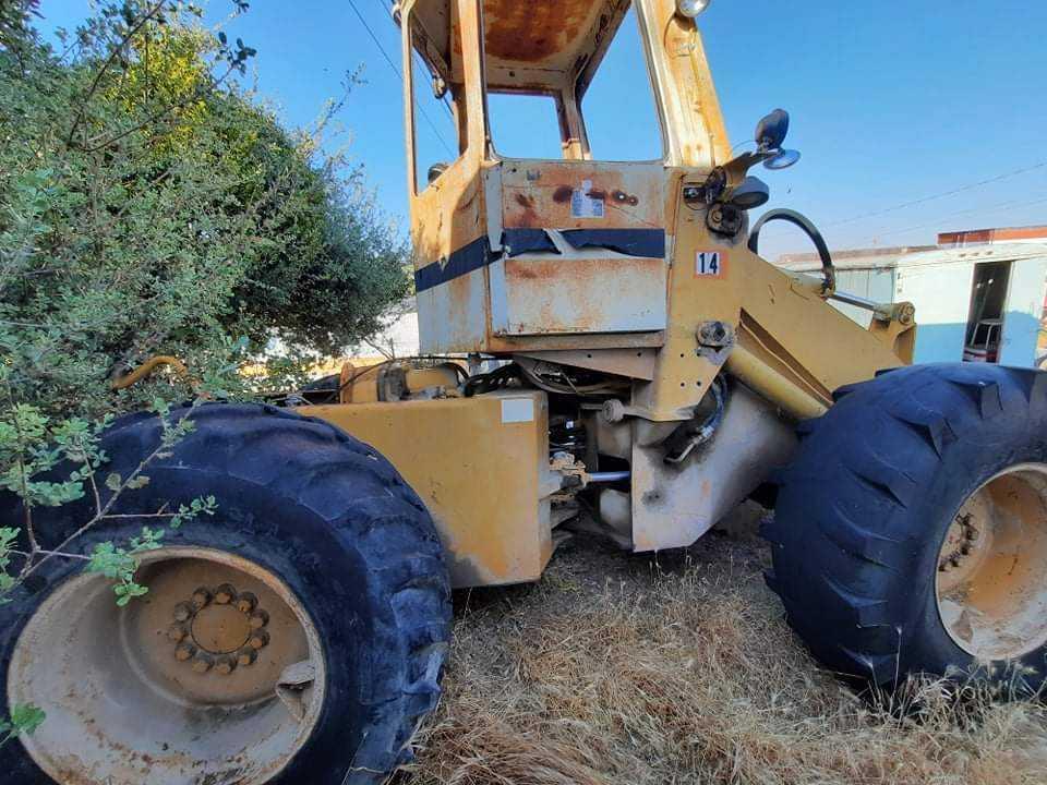 S-710 CAT Payloader 6700 Hours sold for parts only