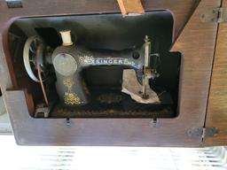Vintage Trundle Singer Sewing Machine in Original cabinet