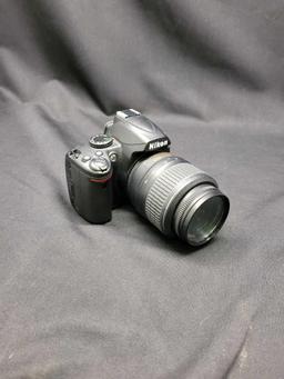 Nikon D3000 Digital camera With extra lens and Bag