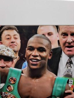 Floyd Mayweather jr Framed 8 x 10 Signed photo