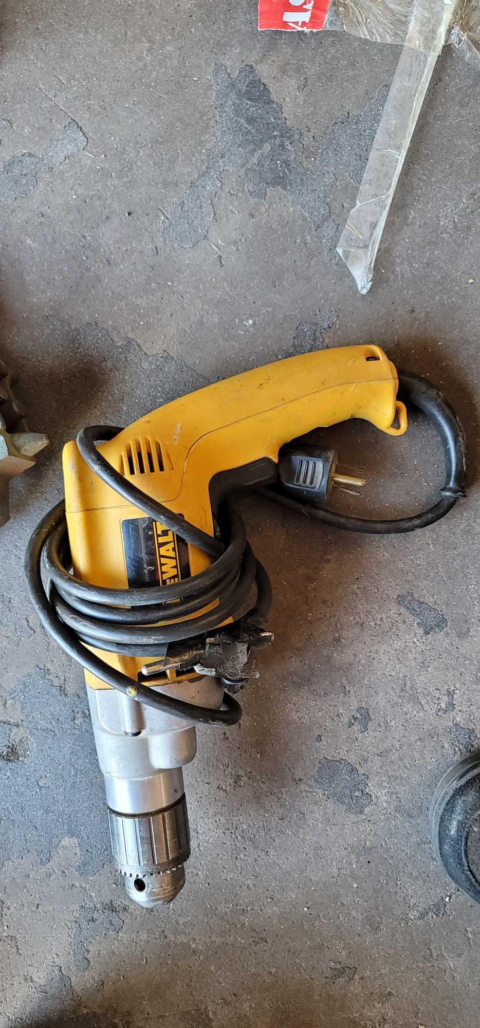 Crate full of power tools DeWalt cordless skill saw, power drill small vice air Sander, nail gun