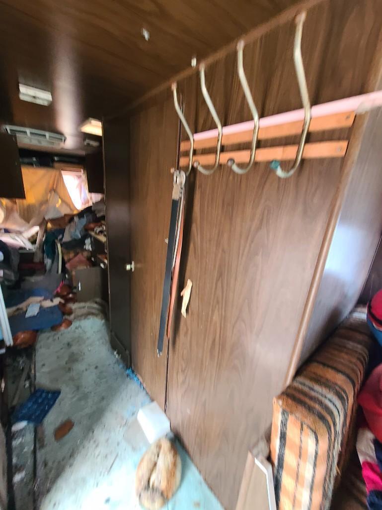 1972 Condor Coach II non running for parts no paperwork Tires Full