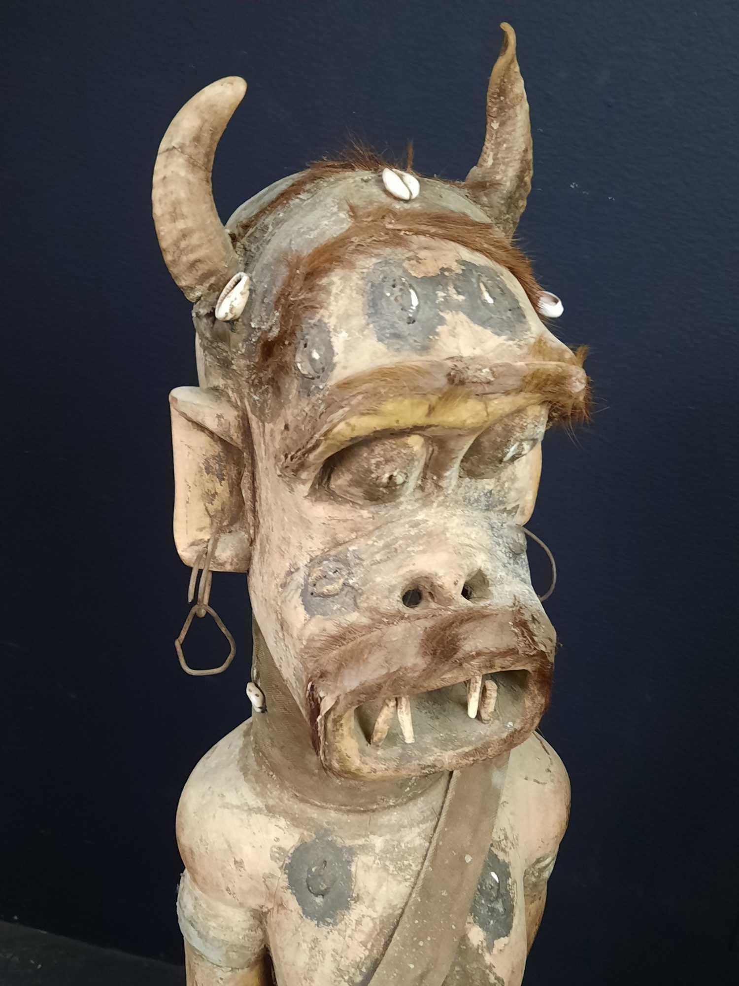 George - Polynesian Wooden Guardian Statue