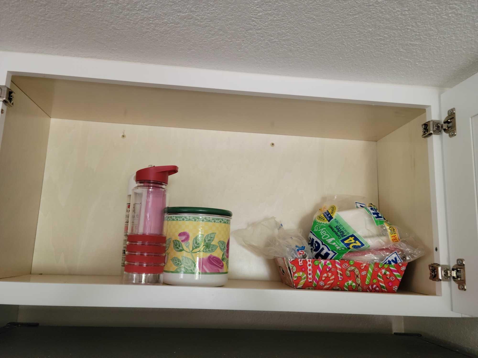 Contents of Kitchen Cabinets Henckles Knives