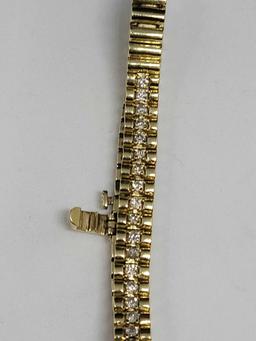 Beautiful Diamond 14kt gold bracelet