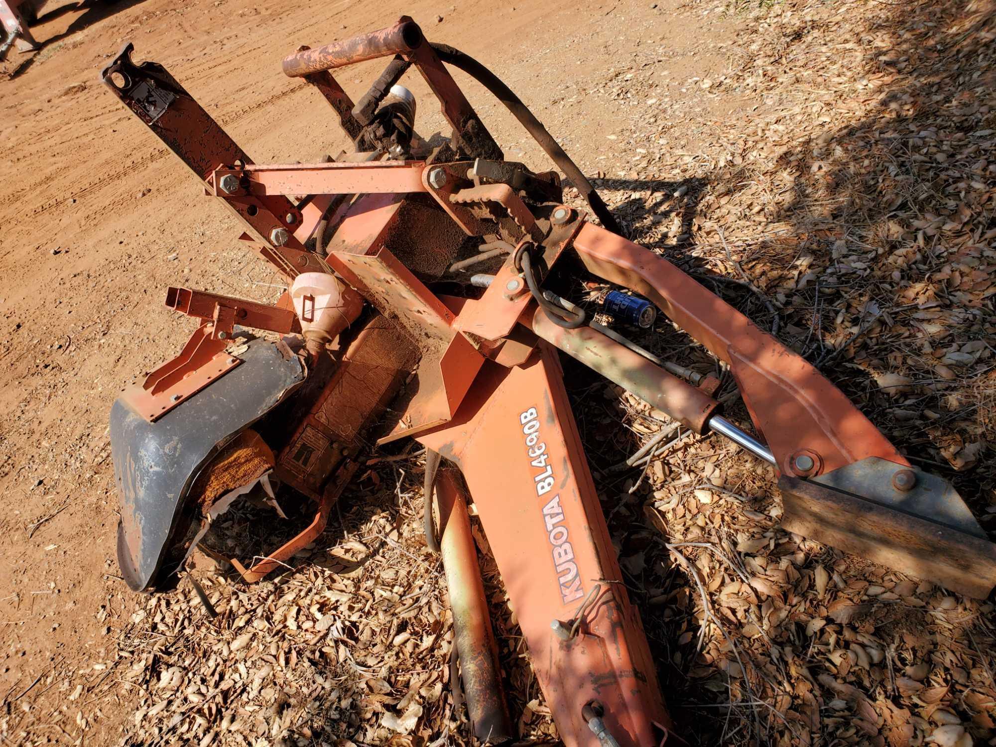 Kubota BL4690B Hydraulic Tractor Arm + Bucket Extension