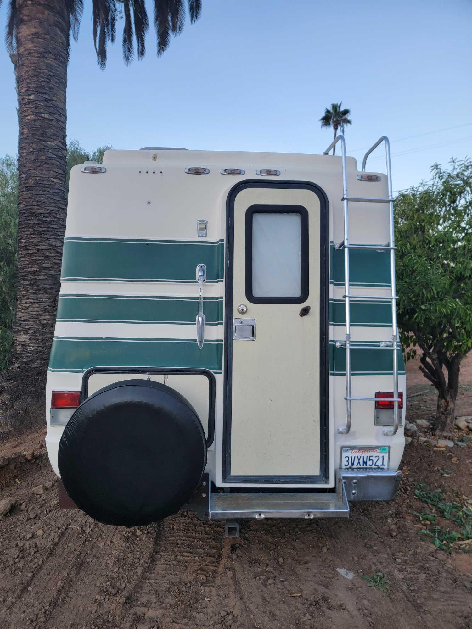 1990 Chinook 20ft Camper RV - Runs, Drives - Clean Title and Smog