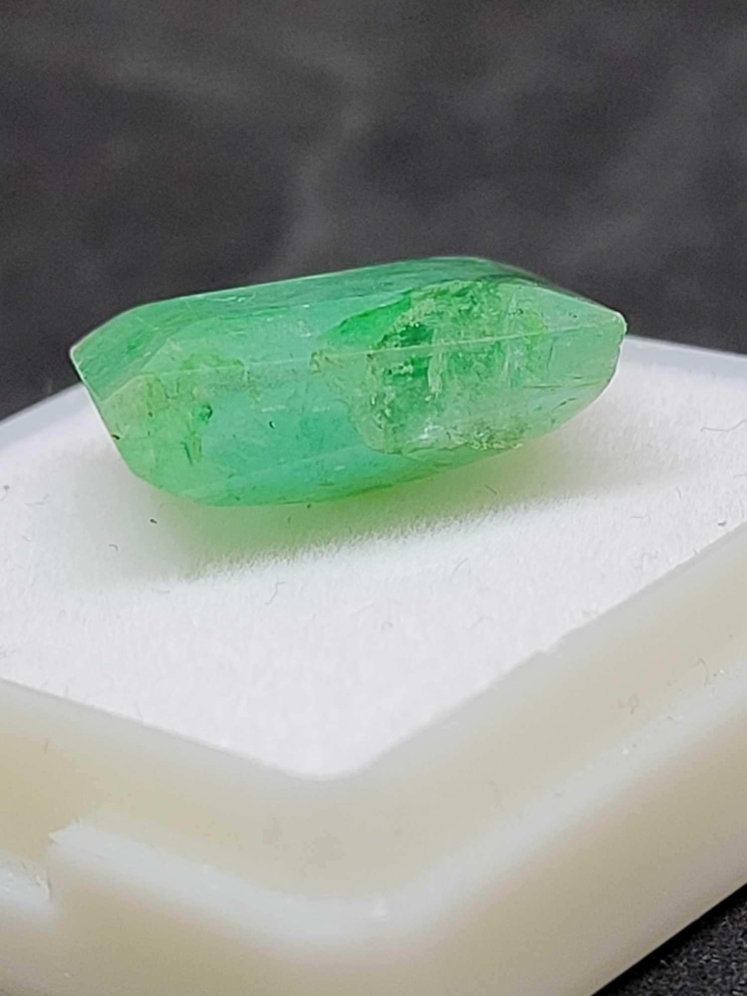 Green Emerald Huge sea green beauty 10.02ct nice earth mind gem