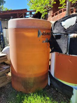 3 Large Water Storage Tanks