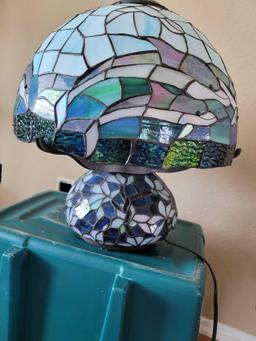 Wall mount Tiffany lamp w Birds Dolphin design lamp