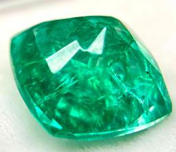 Magnificent 7.16ct Square Cut Vivid Bright Green Emerald Gemstone. Brilliant Glows like Kryptonite!