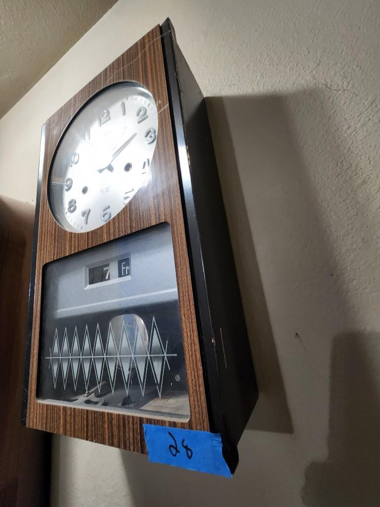 Vintage 1950s Mid Century Seiko 30 Day Japan Wall Clock and Calendar