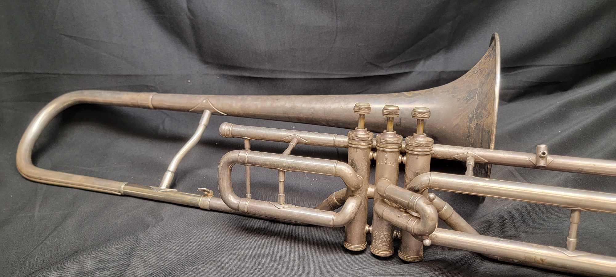 1932 Buescher True Tone LP 2 Trumpet w/ Original Case
