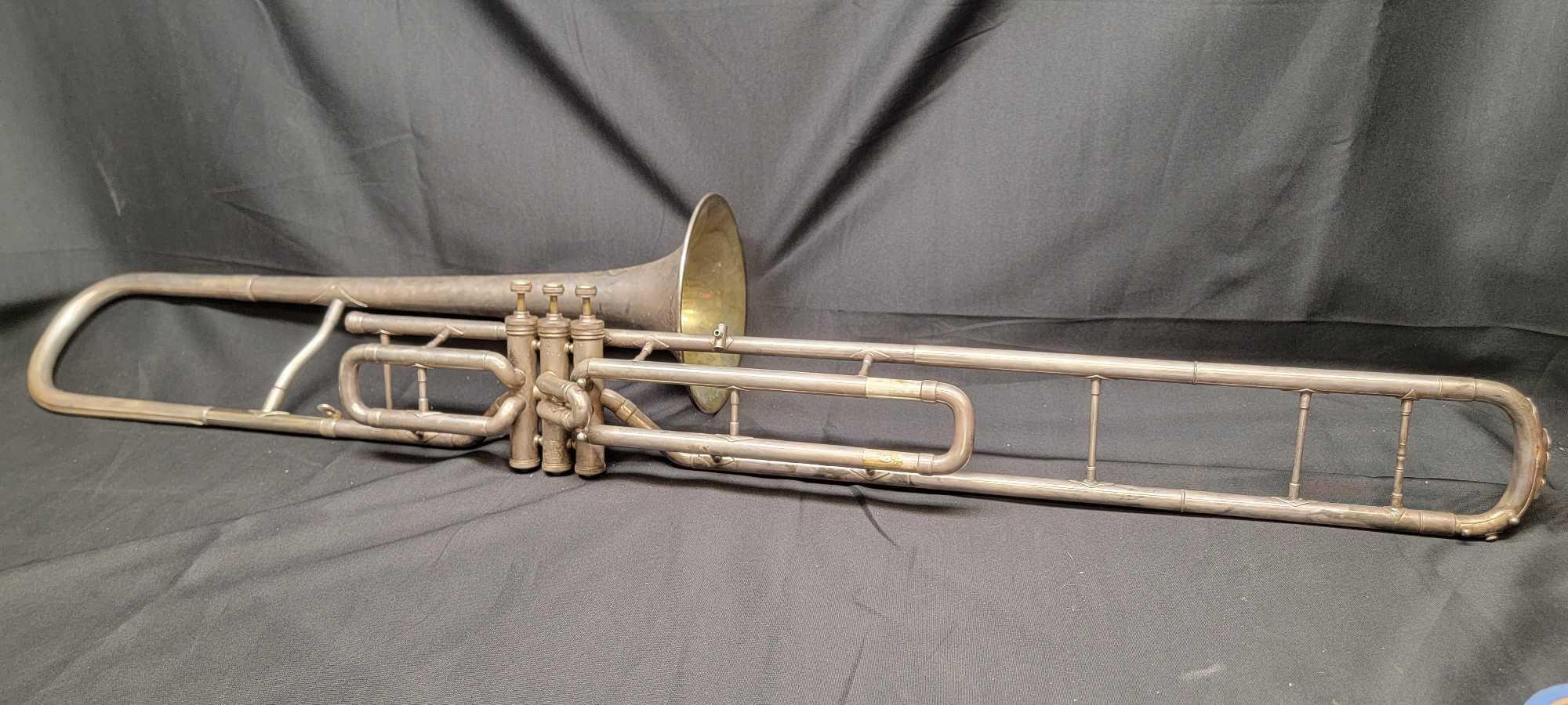 1932 Buescher True Tone LP 2 Trumpet w/ Original Case