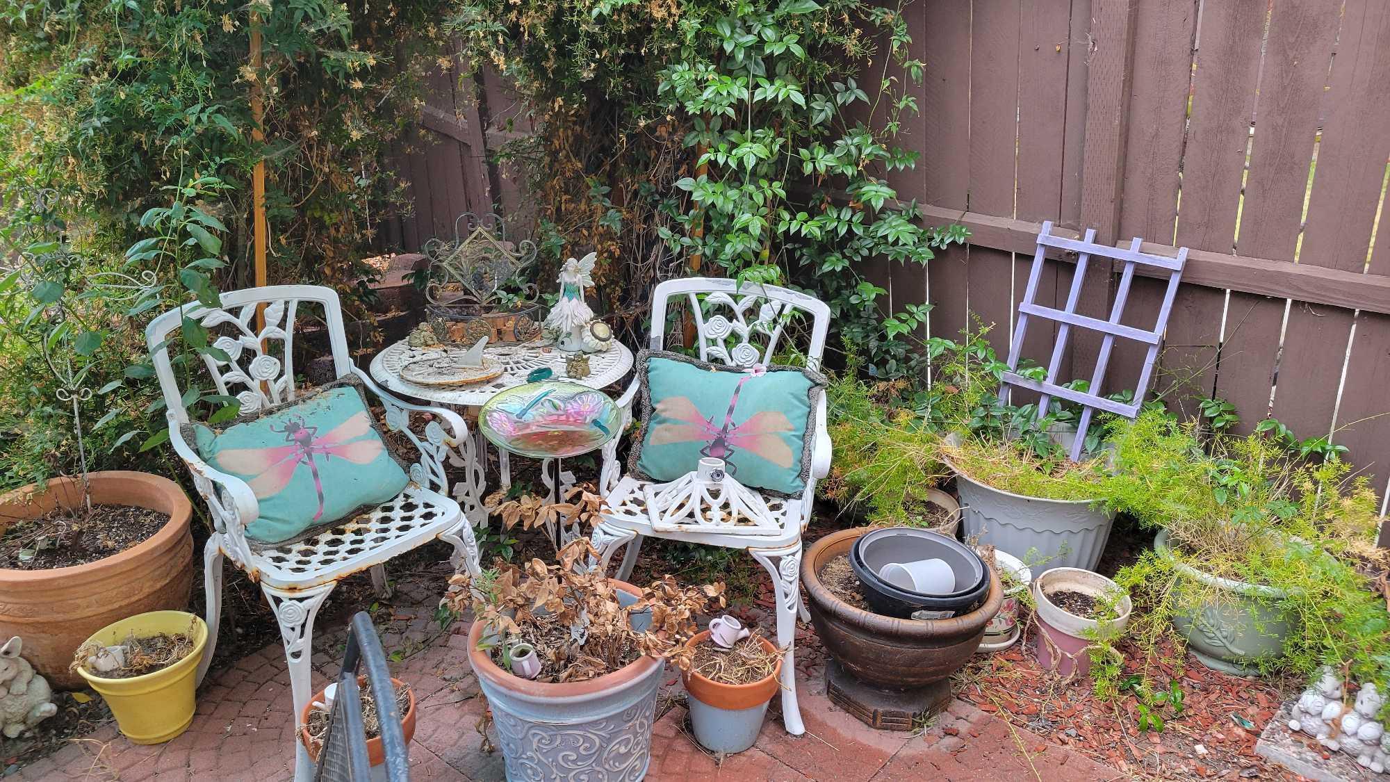 Contents of outdoor patio