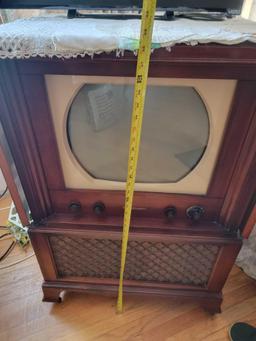 1950s Golden Throat Tone RCA Victor Television Vintage