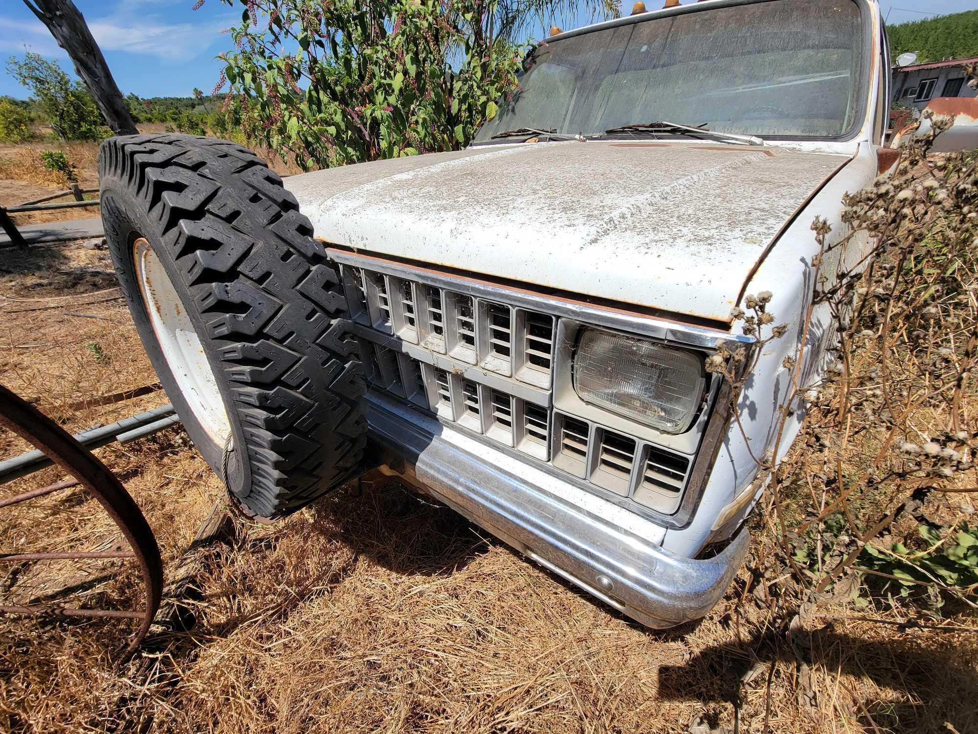 1982 Backhoe Chevrolet C30 Work Truck