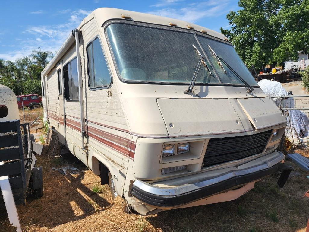 1984 Fleetwood P30 Gutted RV Shell