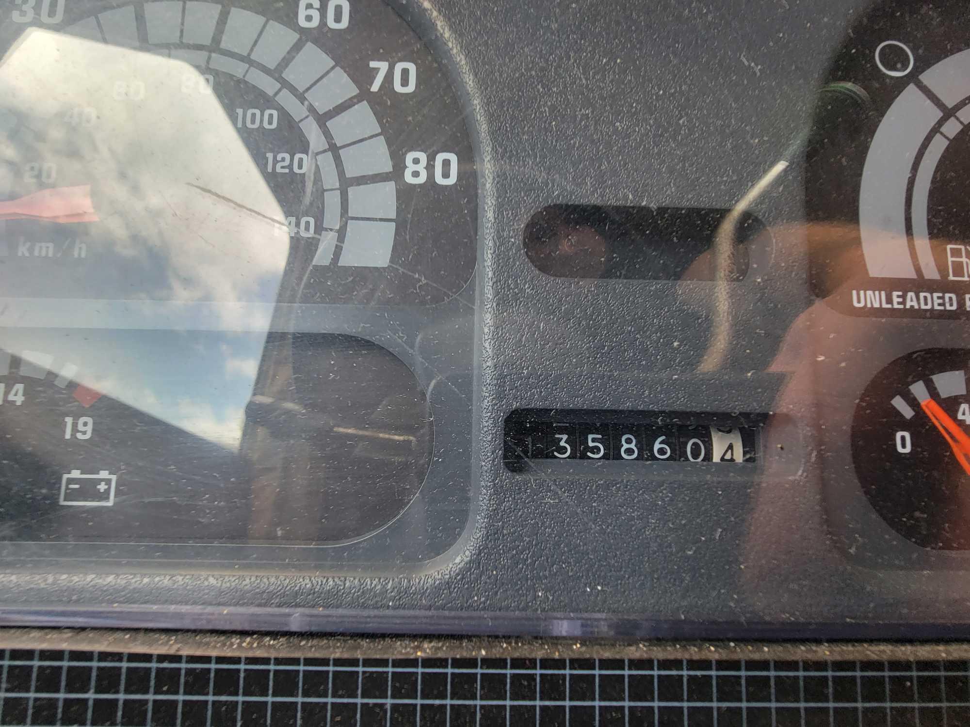 1991 Silver Eagle Coach-33 - 135,860 Miles Starts and Runs - Smogged