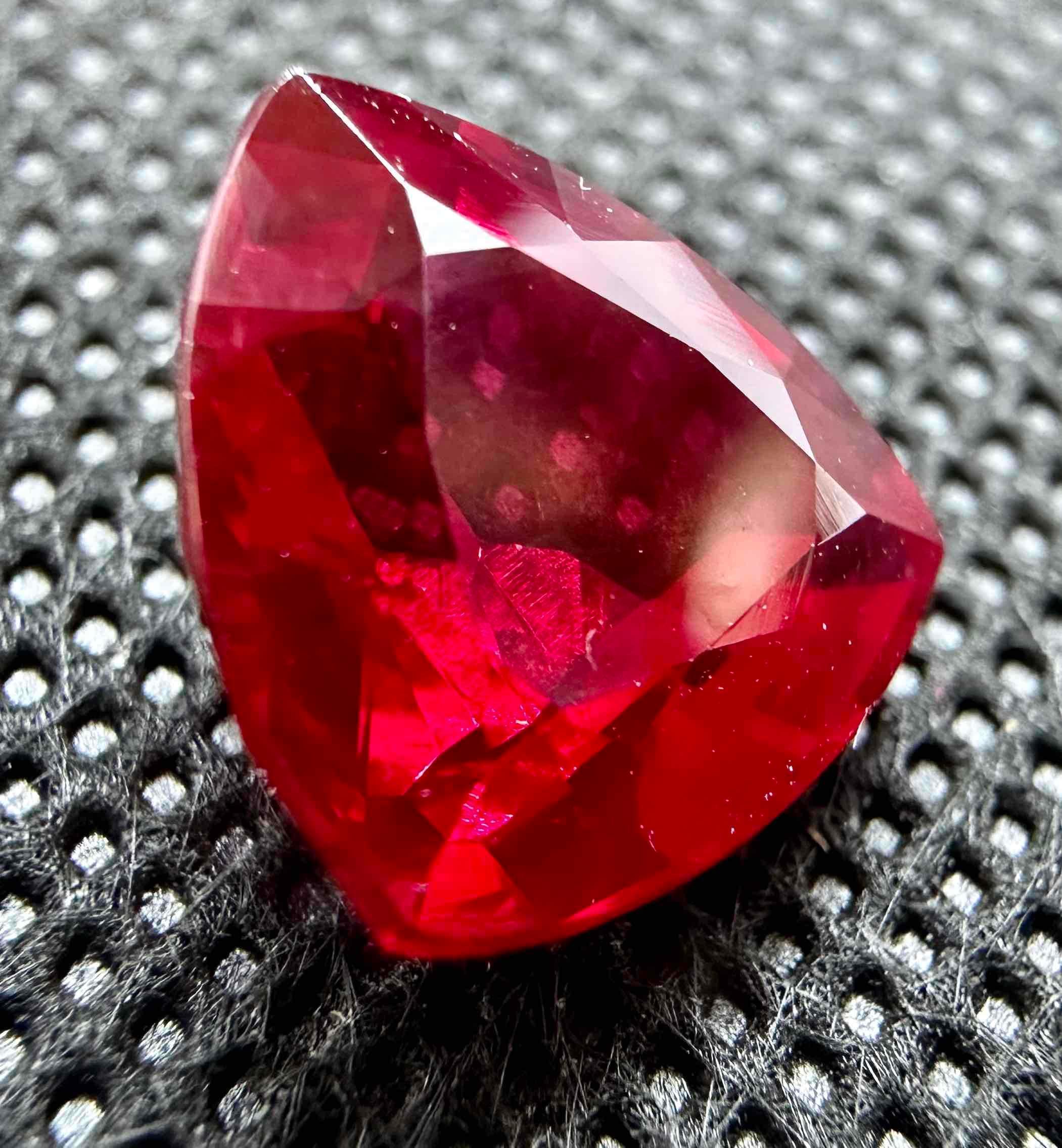 Stunning Bright Red 8.6ct Trillion Cut Valentines Ruby