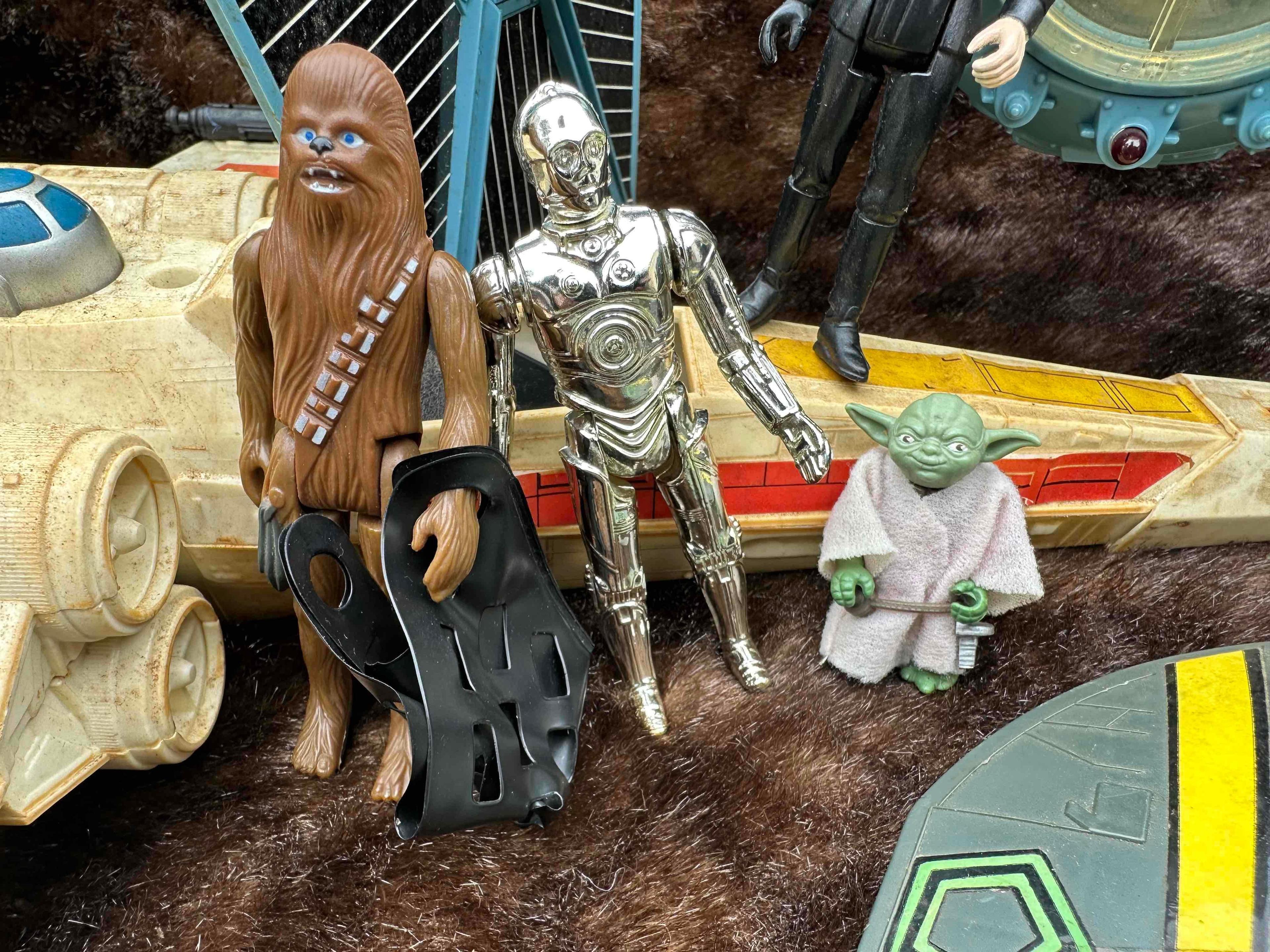 Large Lot of Vintage Star Wars. Ships, Action Figures, Card Backs, Ewoks, Luke, Yoda more