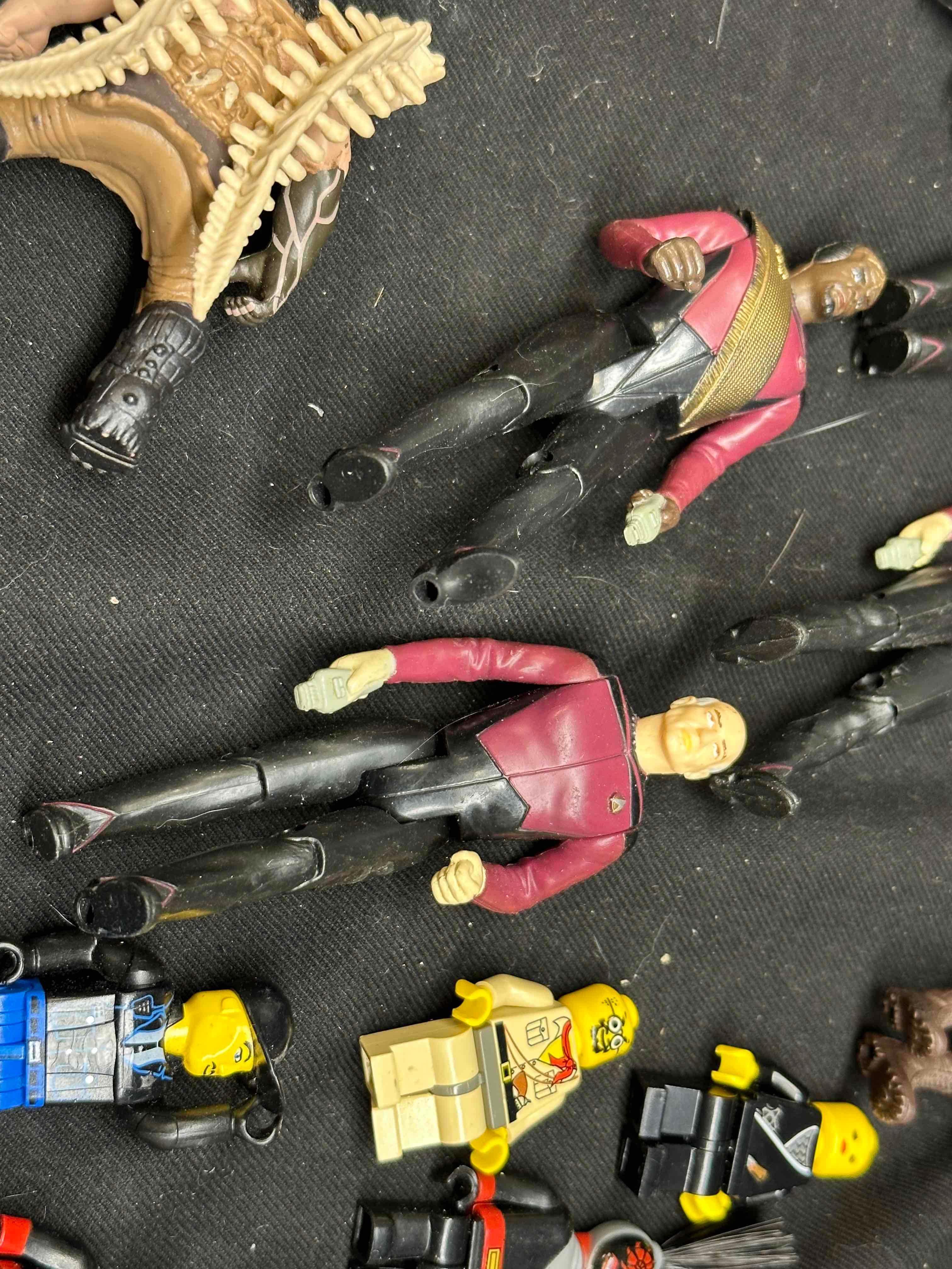 Large Lot of Vintage Action Figures. Ninja Turtles, Gargoyles, GI Joe, He Man MOTU More