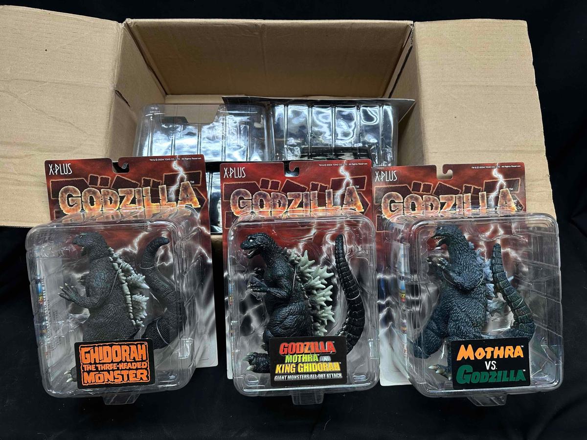 Case of 6 Godzilla 6in Action Figures 2004 XPlus Toho Vs Mothra, Ghidora