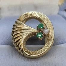 14k gold ring with set diamond and Emeralds