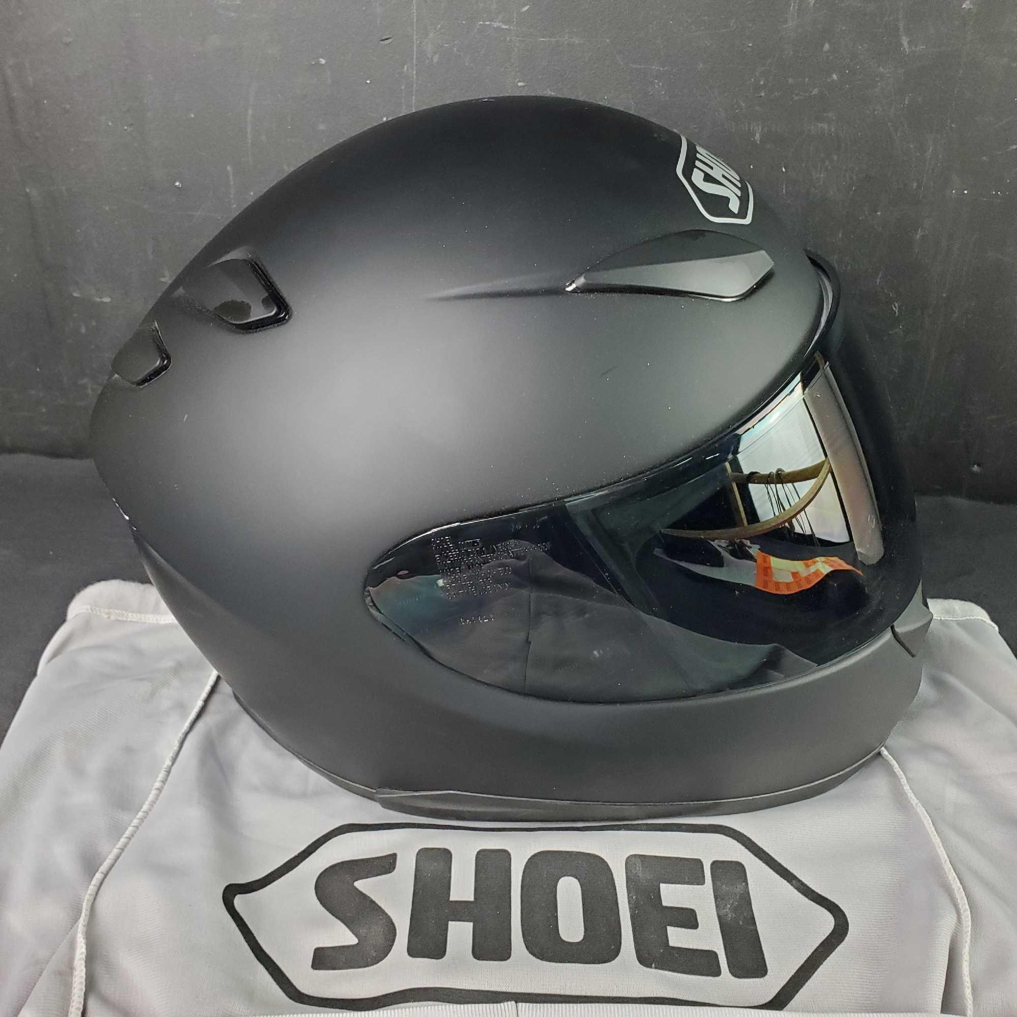 Shoei RF-1100 Matte black Full Face Motorcycle Street Riding Helmet size Large with bag