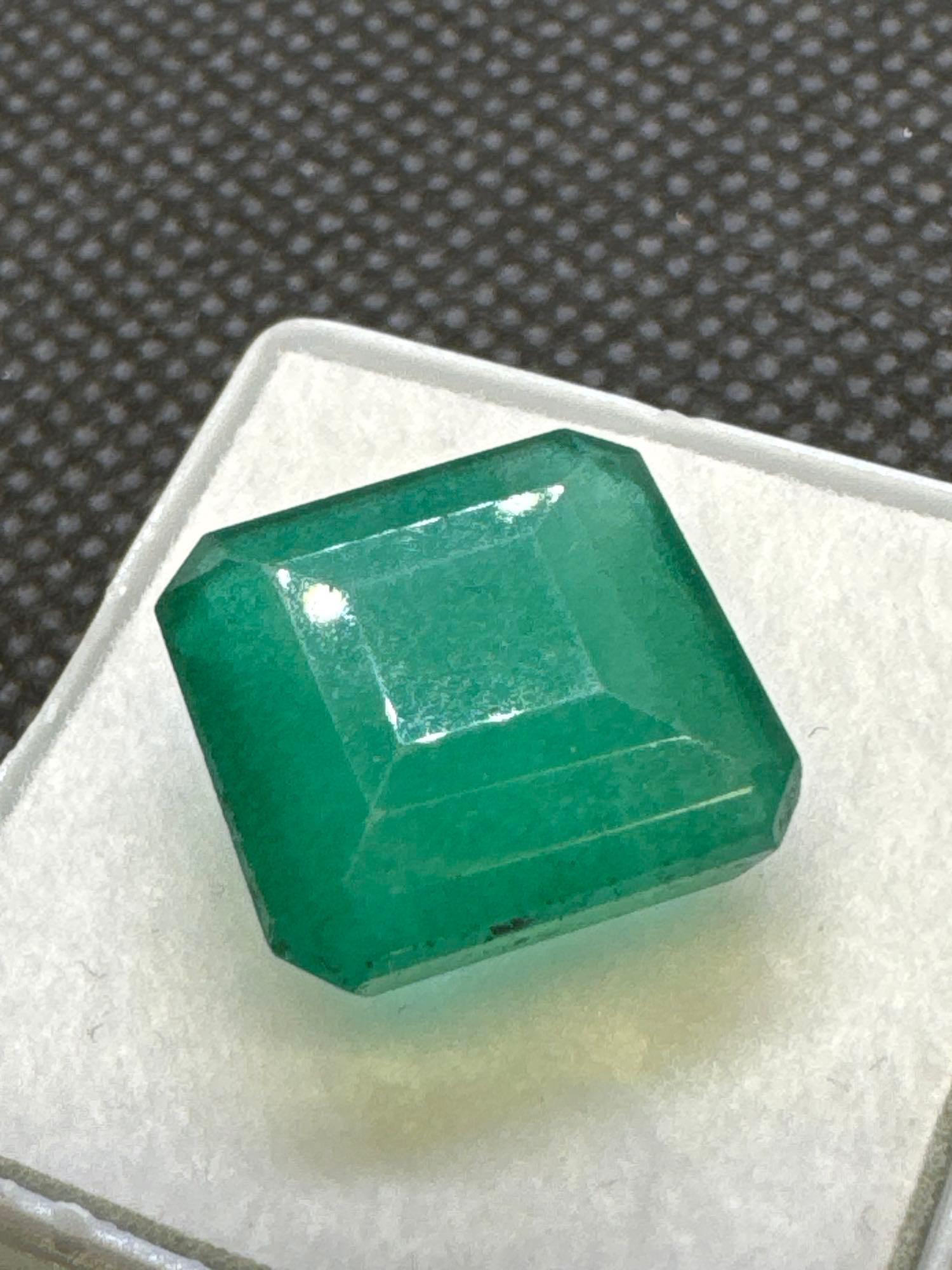 Square Cut Green Emerald gemstone 11.10ct