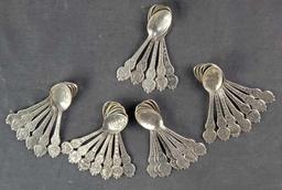 Lot of approx. 30 American Collectors Guild Heritage state silverplate spoons 501.0 Grams