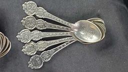 Lot of approx. 30 American Collectors Guild Heritage state silverplate spoons 501.0 Grams