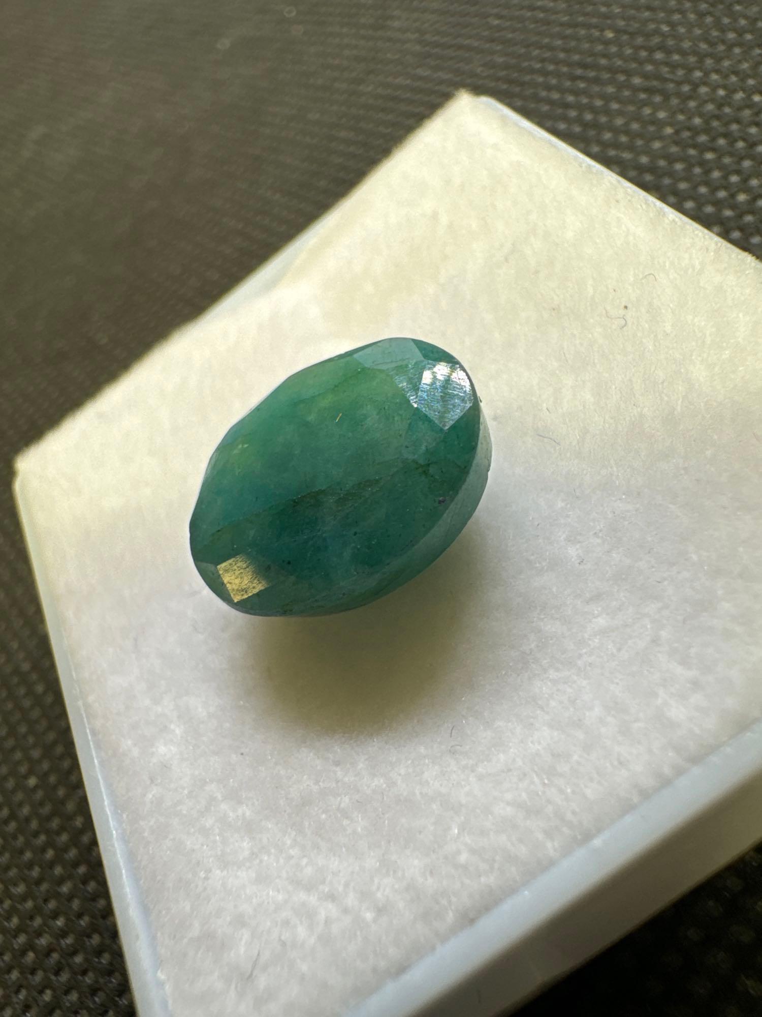 Oval Cut Green Emerald Gemstone 7.95ct