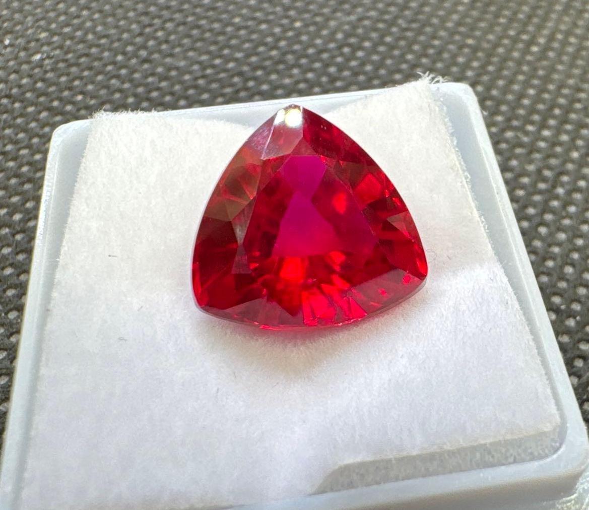 Doves Blood Deep Red Ruby Trillion Cut Gemstone Breath Taking 10.00ct