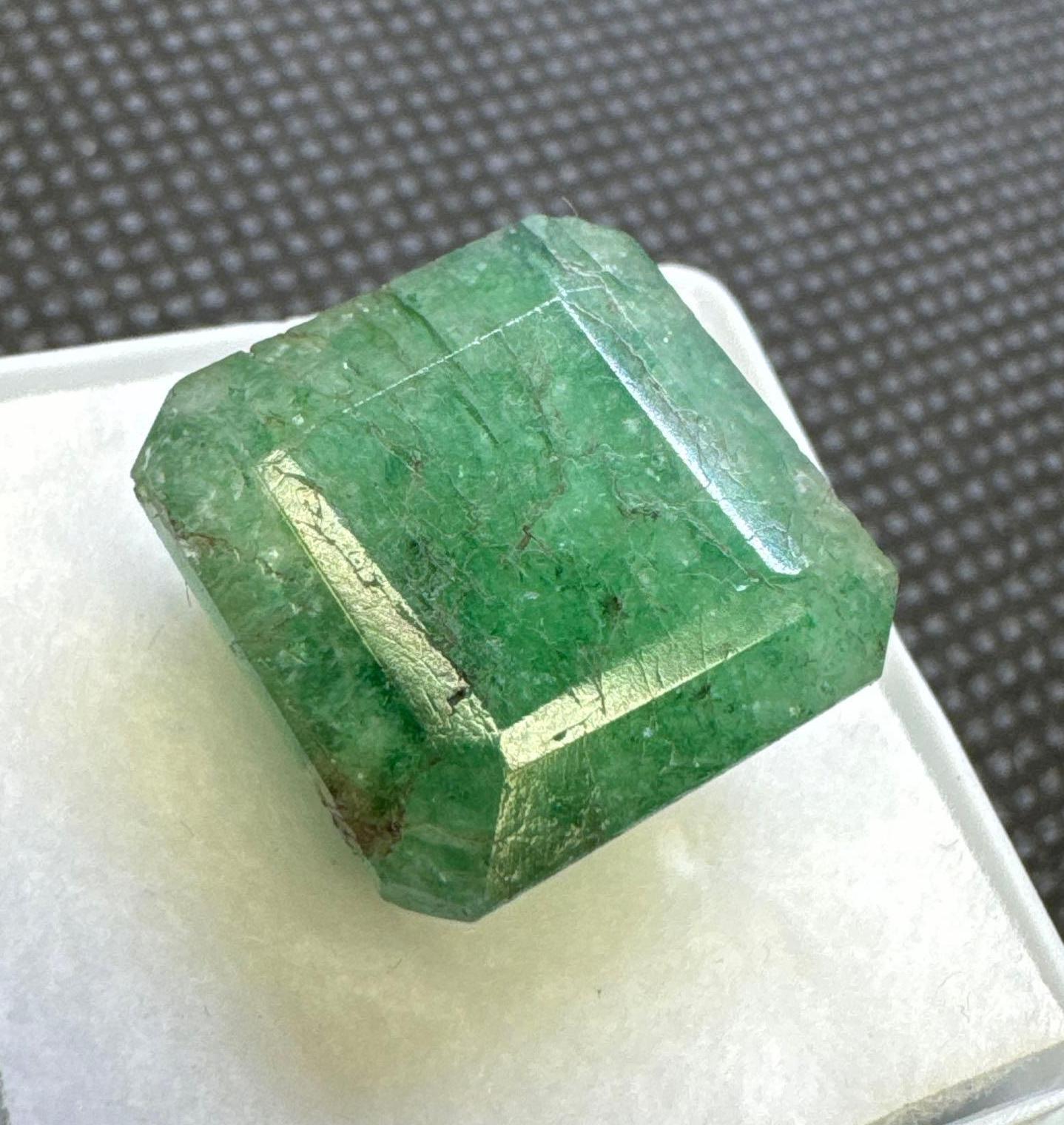 Square Cut Green Emerald Gemstone 16.55ct