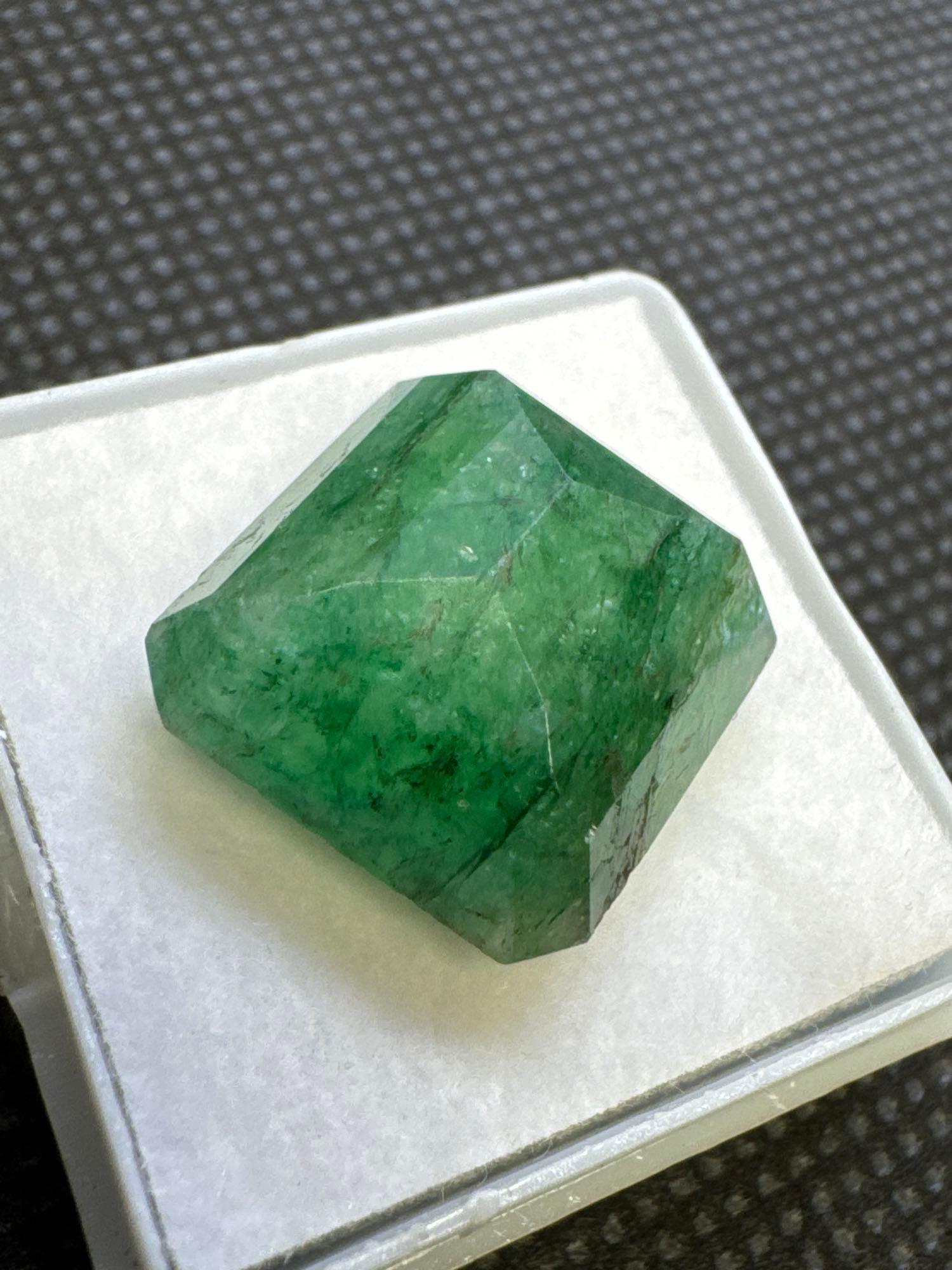 Square Cut Green Emerald Gemstone 16.55ct