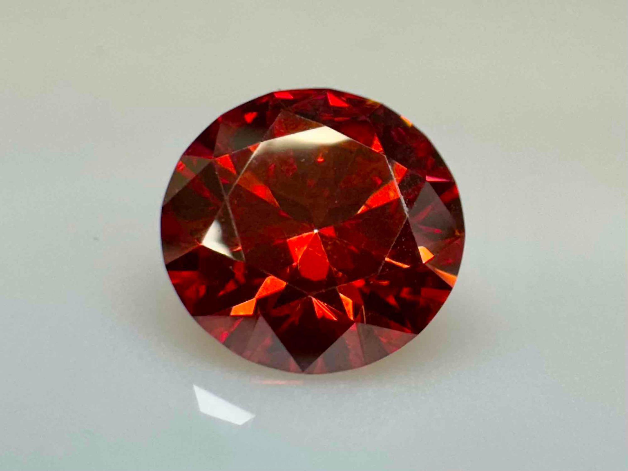 2.5ct Brilliant Cut Red Moissanite Diamond Gemstone GRA Cert