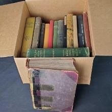 Small box of approx.15 vintage/antique books