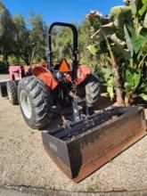 263 Running Massey Ferguson Tractor w/ bucket and box scraper