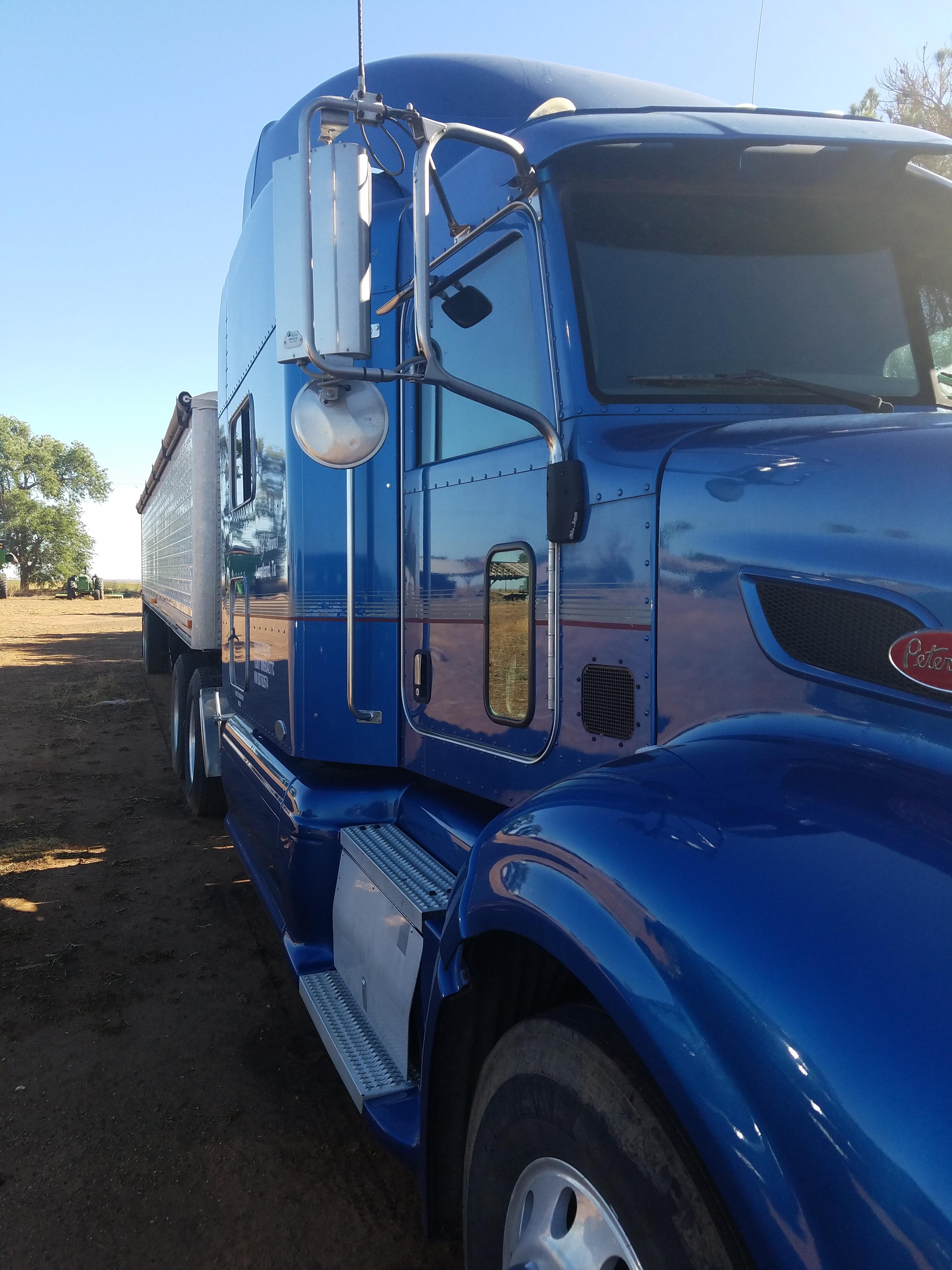 2007 Peterbuilt Semi truck