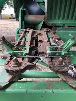 John Deere 694 Corn Header