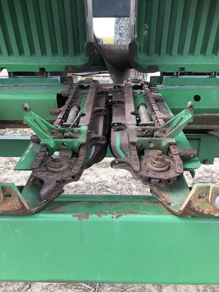 John Deere 694 Corn Header