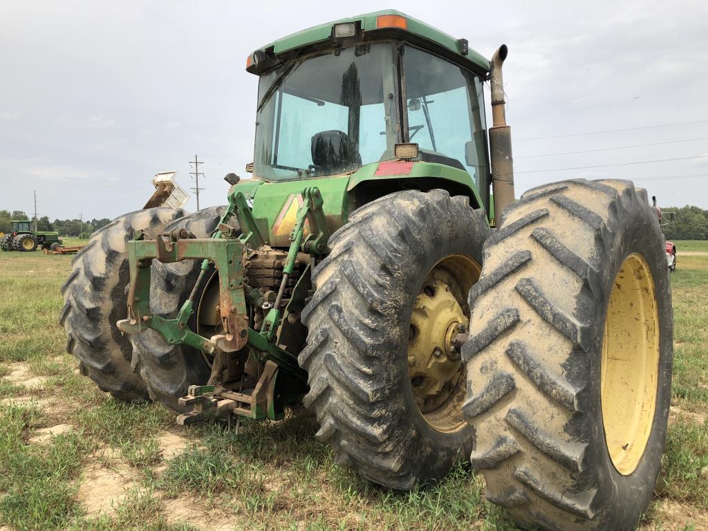 John Deere 8400 MFWD SN# RW8400P007439