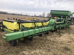 John Deere 1720 XP 12 row Stack Fold Planter