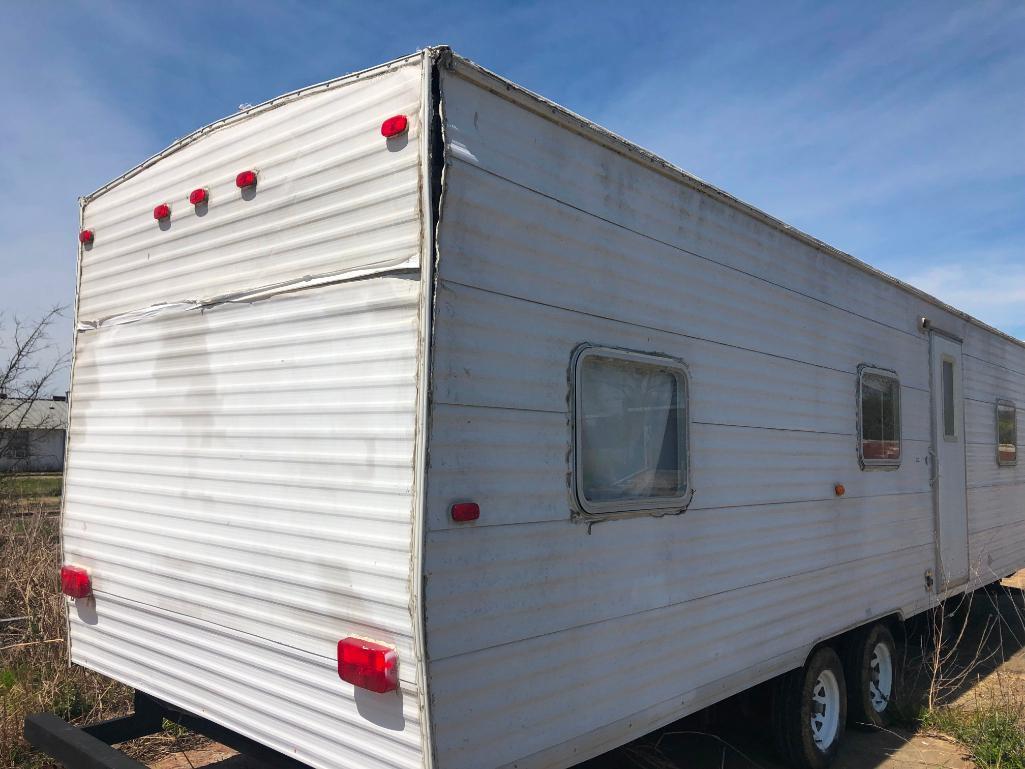 28' Bumper Pull Camper