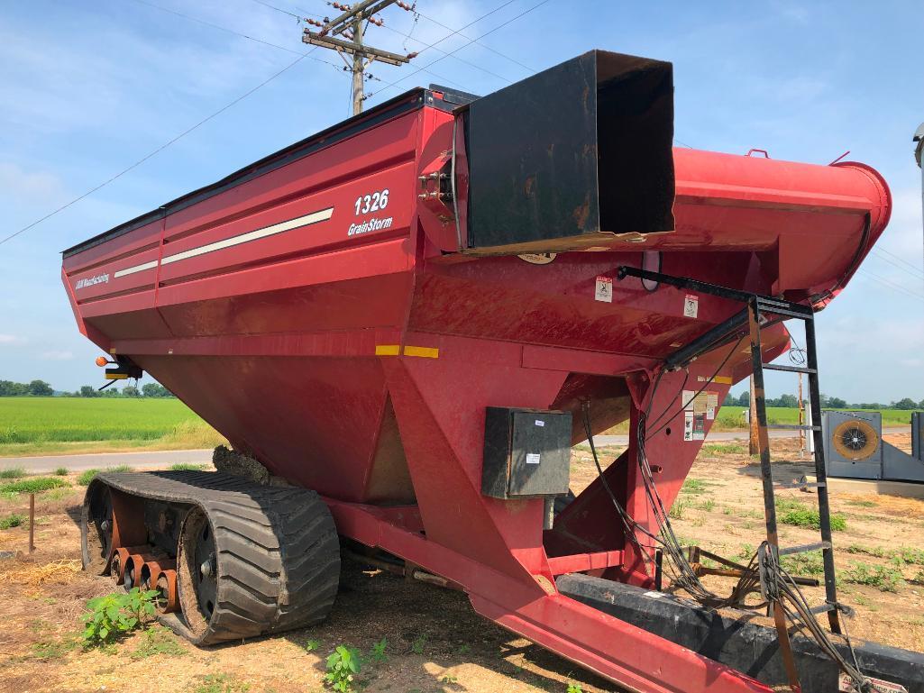 J&M 1326 GrainStorm Grain Cart w/ Tracks