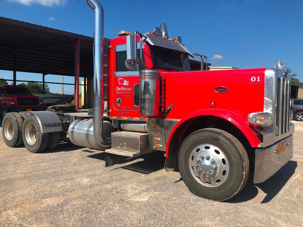 2009 Peterbilt 389 Long Hood Day Cab