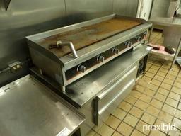 Vollrath Flat-Top Grill with Refrigerated Cabinet, 60"W x 34"D x 40.25"H